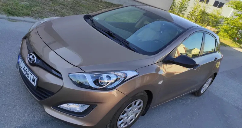 łódzkie Hyundai I30 cena 32900 przebieg: 154000, rok produkcji 2012 z Zgierz